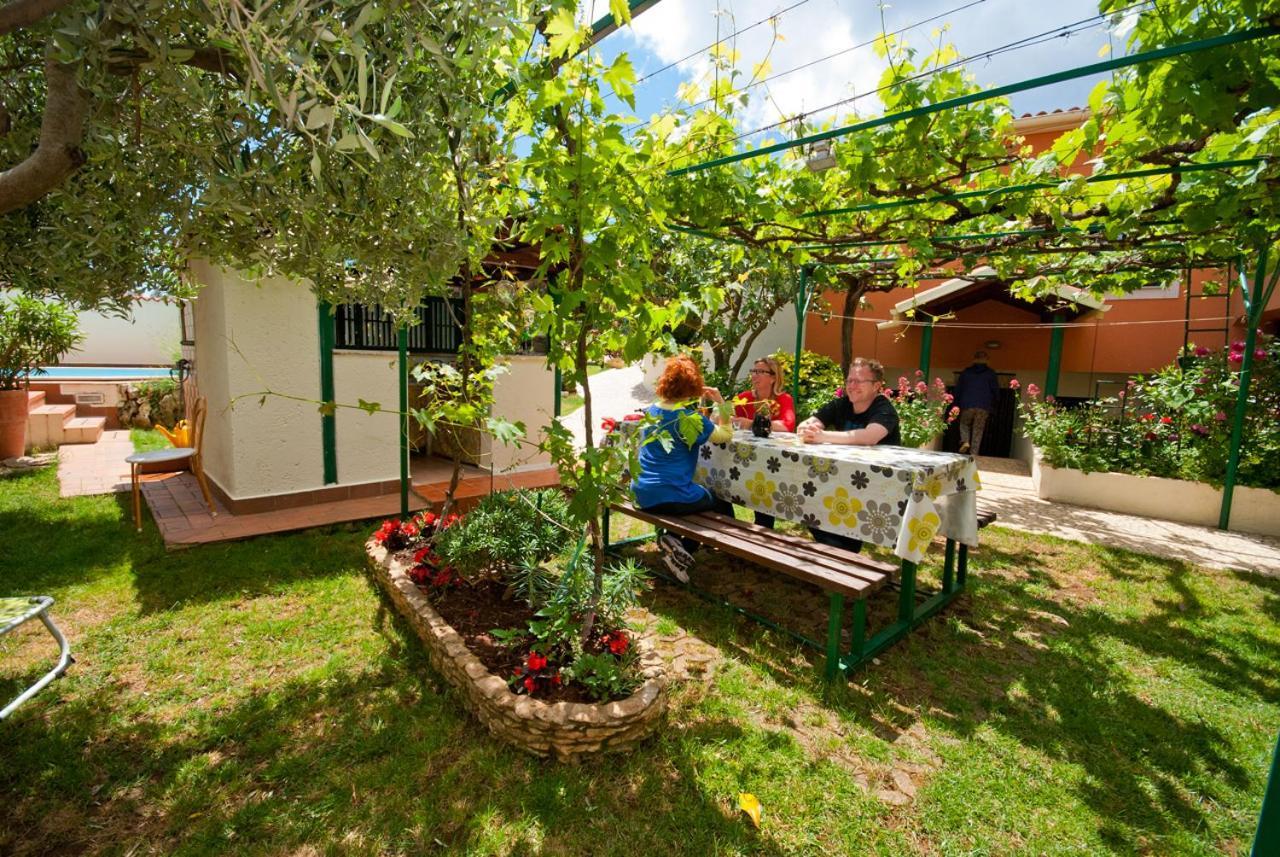 Guest house Bizjak Vinkuran Exteriér fotografie